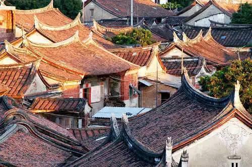 省十四届人大二次会议潍坊代表团组建临时党支部